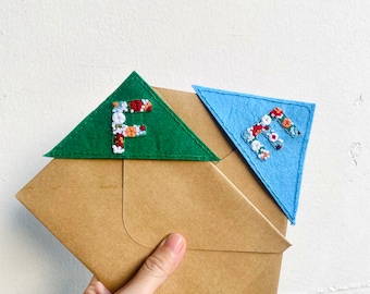 Marcador De Esquina Bordado A Mano Con 26 Letras, Diseño De Triángulo De Fieltro, Esquinas, Hecho A Mano, Con Letras De Flores, Accesorios únicos Y Bonitos Para Los Amantes De Los Libros