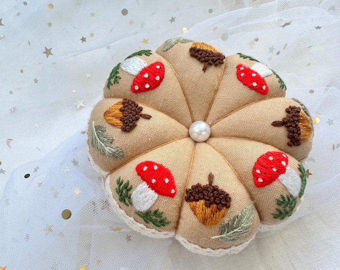 Hand Embroidered Pin Cushion | Round Pumpkin Pincushion | Sewing Room Decor | Gift for Her | Christmas Gift | Pin Accessory | Pin Keeper