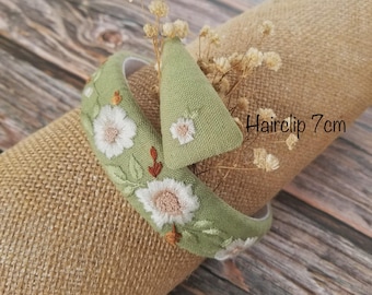 Vintage Inspired Embroidered Linen Headband, Romantic Floral Hair Accessory, Cottagecore Handmade Hair Band, Romantic Botanical Hair Band