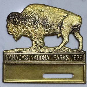 1939年カナダ国立公園真鍮バッファローカーバッジバンフ未使用新品
