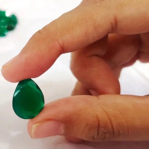AAA Quality Natural Green Onyx Pear Rose Cut Cabochon Calibrated Size Loose Gemstone