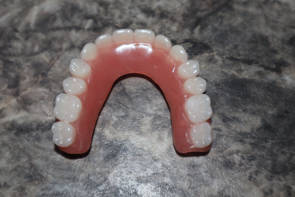 Upper Denture / Horseshoe Upper Dentures /the Denture is Real Etsy UK