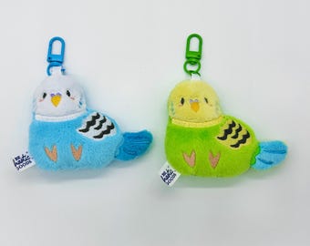 超ソフトなかぎ針編みのベビーインコキーホルダー | かぎ針編みの