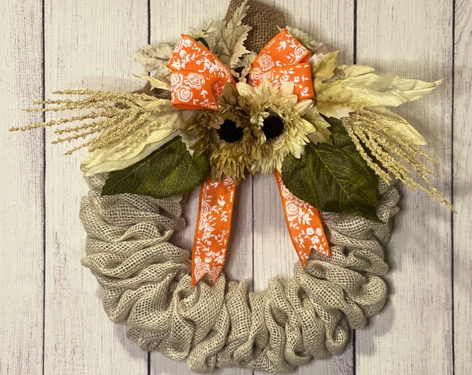 White pumpkin Wreath with Florals, Fall for Pumpkins, Decorative Pumpkin Wreath, Front Door Pumkin Wreath, Fall Decor, Thanksgiving Pumpkin