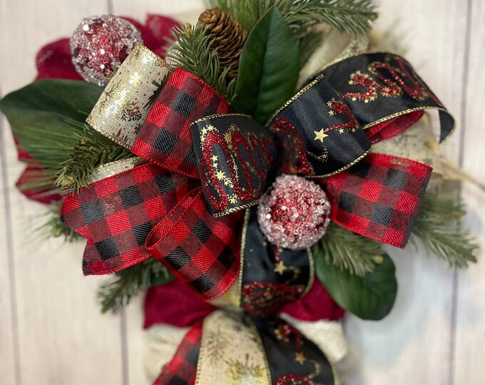 candy Cane Wreath Burlap, Wreath with Bow, Candy Cane Wreath for Front Door, Candy Cane Cute, Christmas Candy Cane Wreath, Christmas Decor