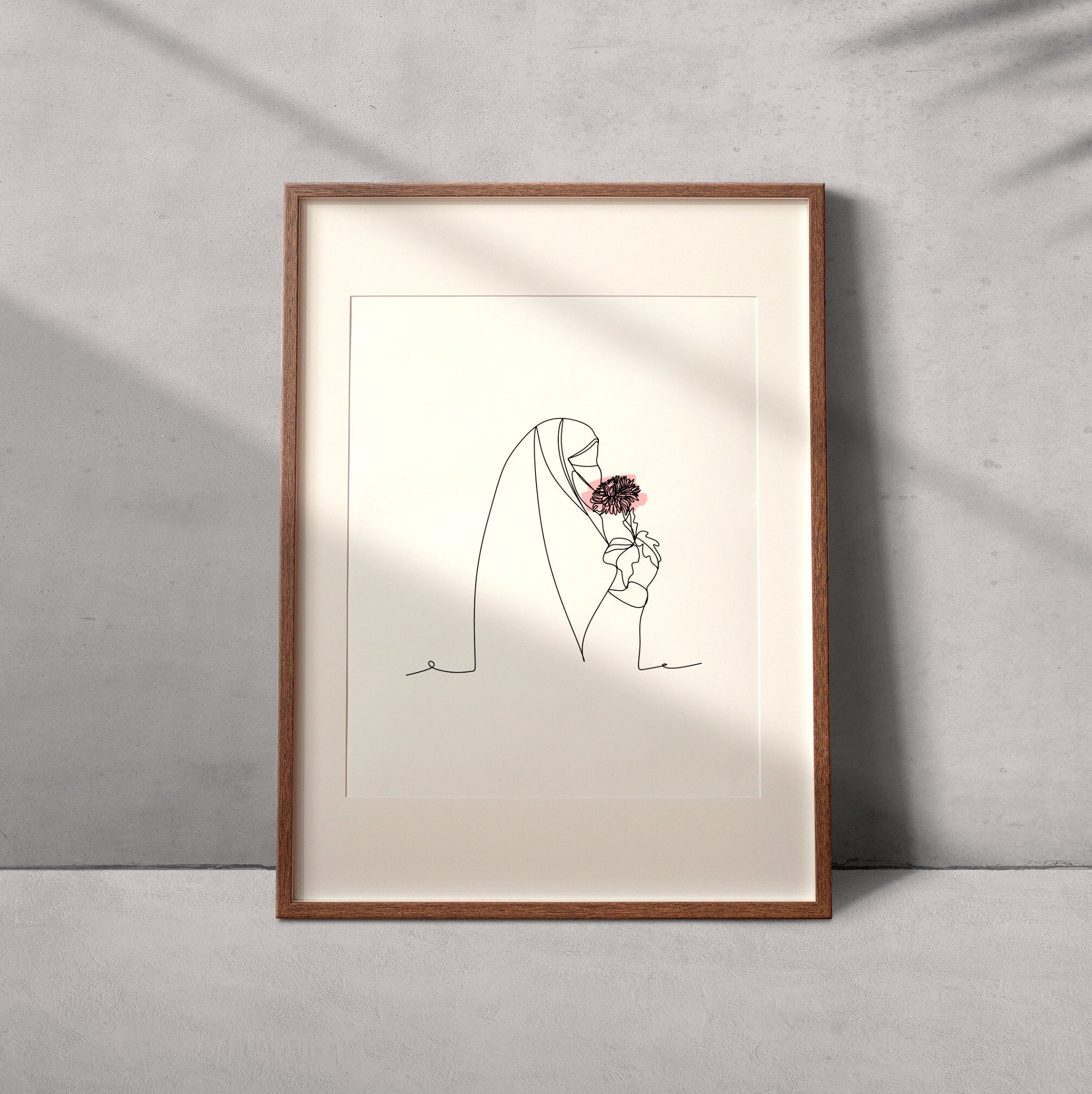 Affiche Minimaliste d'une Femme Voilée Tenant Une Chrysanthème