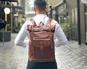 Laptop-Rucksack aus Leder, Valentinstagsgeschenk für Ihn, geräumige 15-Zoll-Reisetasche für Technik, robuster Business-Rucksack mit mehreren Fächern