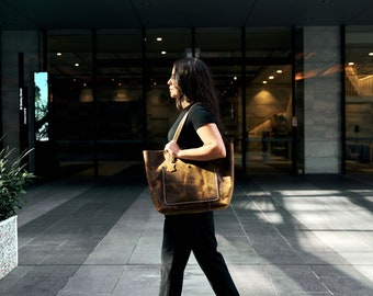 Handcrafted Vintage Full-Grain Leather Tote Bag-Spacious & Durable Shopper with Pockets, Versatile Work to Weekend Carryall