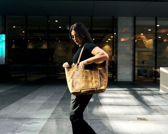 Leather Tote Bag - Luxurious Full-Grain Carryall, Handcrafted, Spacious & Durable for Daily Use