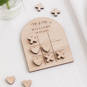 Wedding Favours | Wedding Table Game Keepsake | Wedding Guest Gifts | Fun Wedding Favours | Wedding Table Decor | Hearts Noughts & Crosses