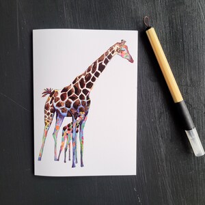 Arc-en-ciel bébé girafe parent et enfant - carte de voeux vierge - baby shower, anniversaire, impression aquarelle de fierté