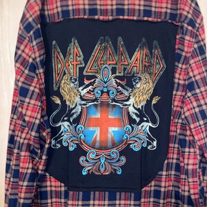 Def Leppard patchwork flannel graphic tee. Unisex Men&#39;s XXL