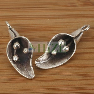 HIZE SC141 Thai Karen Hill Tribe Silver Vine Lily Flower Leaf Charms 25x10mm (4)
