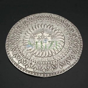 HIZE SC053 Thai Karen Hill Tribe Silver Tribal Ethnic Tribal Flower Floral Disc Shield Pendants 49mm
