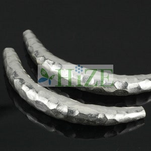 HIZE SB547 Thai Karen Hill Tribe Silver Hammered Faceted Curve Tube Focal Beads 39mm (2)