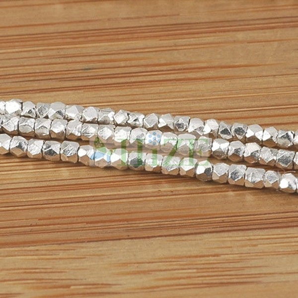 HIZE SB667 Thai Karen Hill Tribe Silver Little Faceted Shiny Nugget Cube Seed Beads 1.5mm (27")