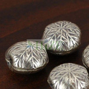 HIZE SB246 Thai Karen Hill Tribe Silver Snow Flake Leaf Imprint Square Nugget Cube Beads 14.5mm (4)