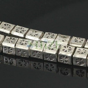 HIZE SB434 Thai Karen Hill Tribe Silver Asterisk Star Square Cube Nugget Beads 4mm (20)