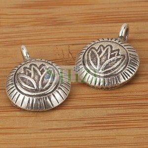 HIZE SC123 Thai Karen Hill Tribe Silver Lotus Flower Printed Disc Coin Charms 13mm (4)