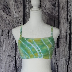 Ladies Medium ice dye bralette | soft fit bra | pull over bralette | no padding | workout wear
