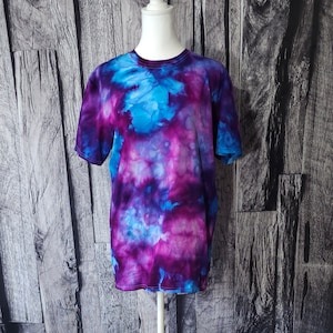 Tie dye shirt | adult medium | unisex | tshirt | iced dye | blue and purple tie dye | boho | hippie