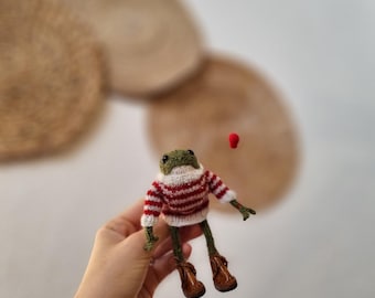 Hand-Knitted Frog Toy: Collectible Frog with Striped Sweater
