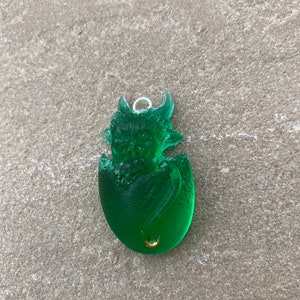 Deep green dragon keychain