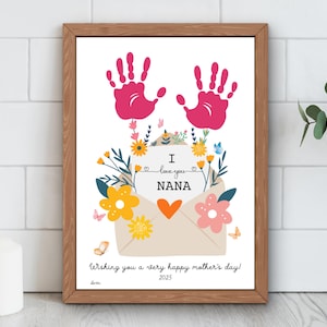 Carta imprimible con huella de mano para el Día de la Madre / Manualidad con huella de mano de flores para el Día de la Madre / Regalo para el Día de los Abuelos para Nana / Descarga instantánea en PDF