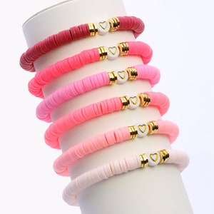 Bracelet coeur ou lettre simple avec fines touches d'or ou d'argent | Bracelet Heishi personnalisé