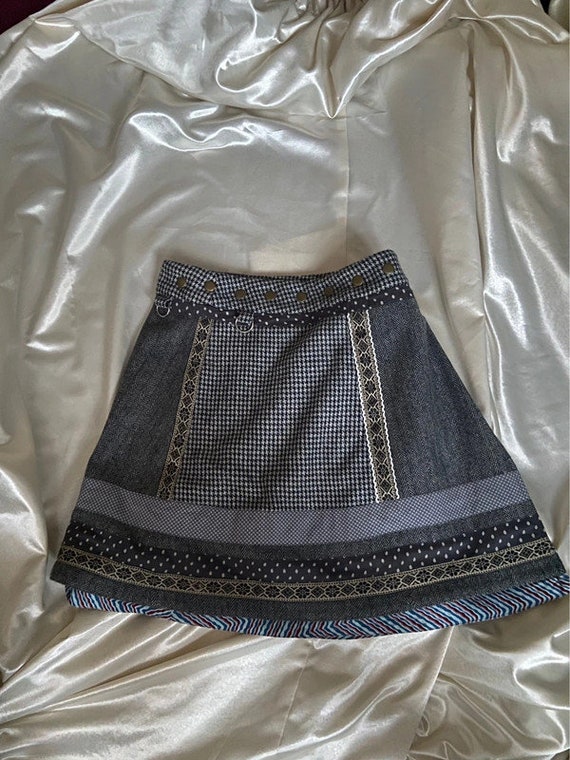 Moshiki hot cookies skirt hotsell