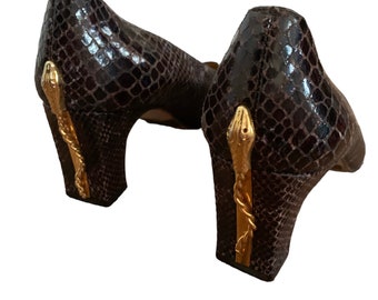 Vintage Timothy hitsman leather snakeskin pattern gold snake ornament block heel square toe shoes