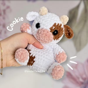 Padrão de crochê Cookie the Cow (Squishy Farm Buds) / Cookie the Cow (Squishy Minis)