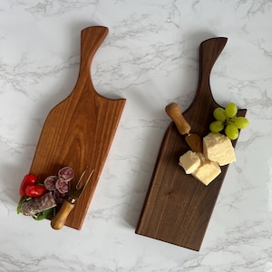 Wood Charcuterie Board with handle/ Cheese board