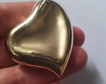 Broche Vintage Cœur Et Nœud En Métal Doré - Signée Auriège Paris | Bijou Ancien Porté, Couleur Dorée