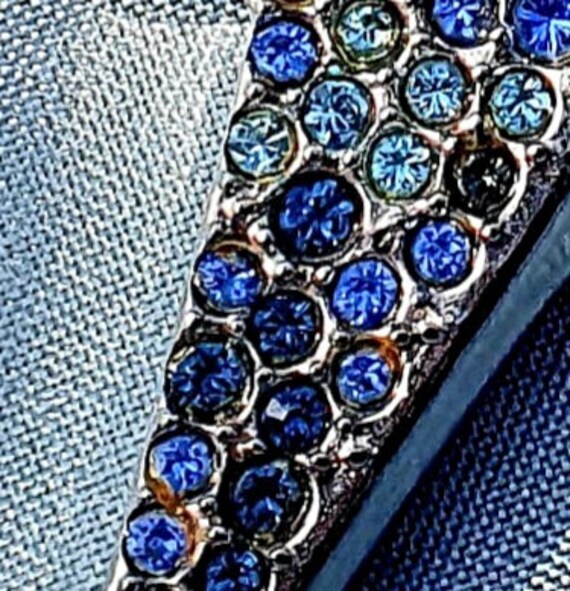 Broches Et Pendentifs De Marque Thierry Mugler - Occasion - Pièces De Collection Vintage