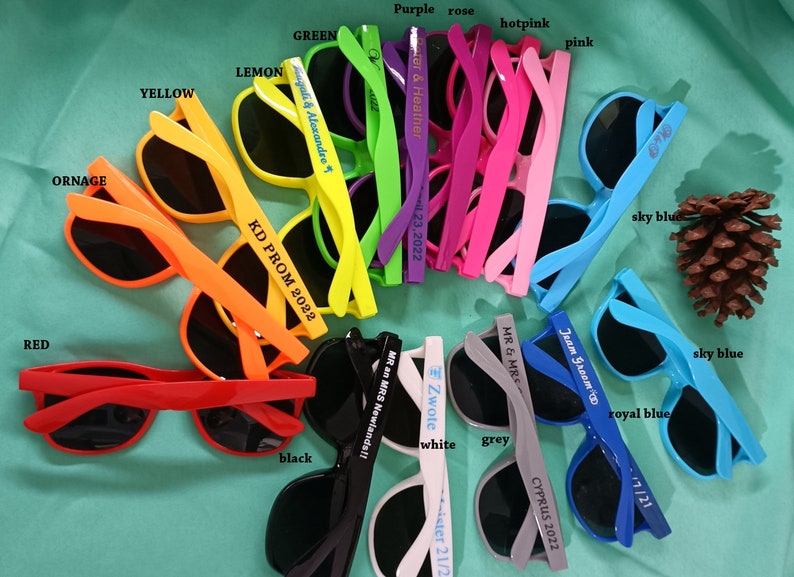 lunettes de soleil personnalisées faveurs de mariage faveurs de douche nuptiale idées de cadeaux d'équipe cadeaux en vrac pour les invités destination mariage lunettes de soleil personnalisées image 9