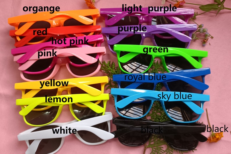 lunettes de soleil personnalisées faveurs de mariage faveurs de douche nuptiale idées de cadeaux d'équipe cadeaux en vrac pour les invités destination mariage lunettes de soleil personnalisées image 4