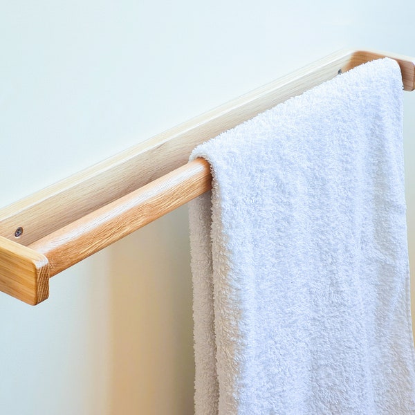 Grand porte-serviettes en chêne (60 cm/2 pieds), porte-serviettes en bois fait main, porte-serviettes classique en bois clair courbé, accessoires de salle de bain solides et élégants