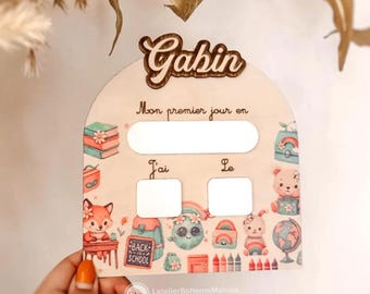 Personalized first day of school sign – back to school sign for children – back to school souvenir – first day of school photo