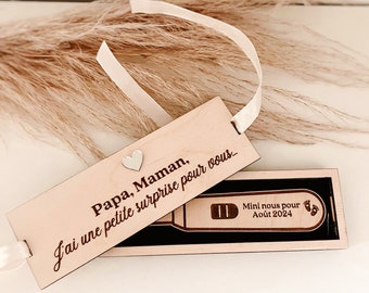 Wooden pregnancy test, personalized pregnancy announcement