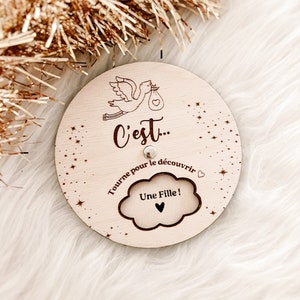 Baby gender announcement box • Wood engraving