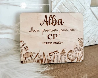 Personalized back-to-school sign for children – first day of preschool/kindergarten – school photo souvenir sign