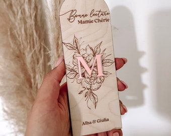 Personalisiertes Lesezeichen aus Holz und Acryl – Initialen Ihrer Wahl – Geschenk für Leseratten – Graviertes Leseaccessoire