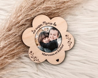 Flower magnet - personalized grandma's day with photo of your choice