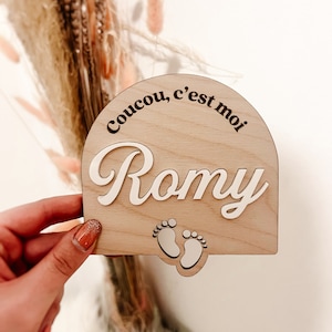 Baby birth welcome card with personalized engraving and embossed first name