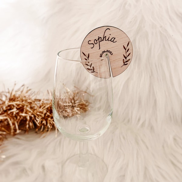 Wooden place marker for personalized glass, wedding, baptism, birthday