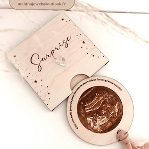 Pregnancy announcement box with personalized ultrasound engraving