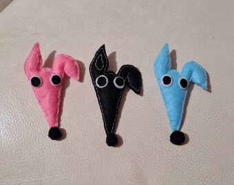 Handmade unique Greyhound/Whippet/lurcher Sighthound Dog cartoon felt brooch pin badge/keyring decoration gift present. Different colours