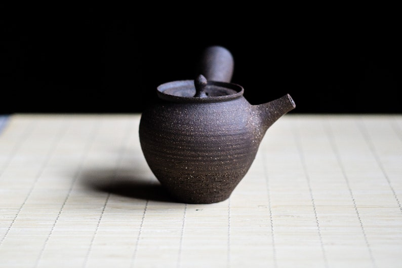 Raw, dark stoneware Kyusu / Japanese style Teapot with sidehandle. Ceramic tea pot, Gongfu pot 130ml image 3