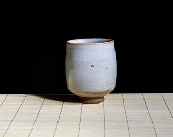 Small Ceramic Japanese Cup, Shino Yunomi Teacup, Handmade Coffee Cup, Traditional Gong-fu cup, Handcrafted Stoneware Cup